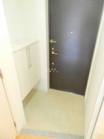 玄関　※別部屋参考お写真