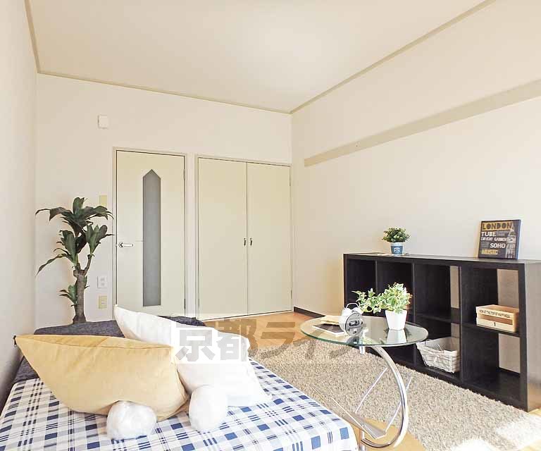 メゾンジョア PartIIの居間写真