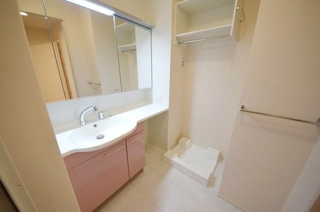 洗面設備　別のお部屋の写真です