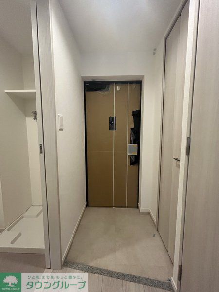 玄関　別階同号室のお写真になります。現況優先です。
