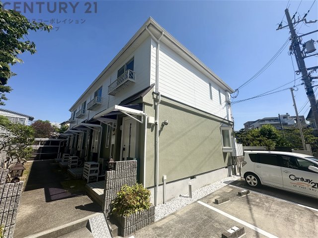 建物外観　宅配ボックス完備☆