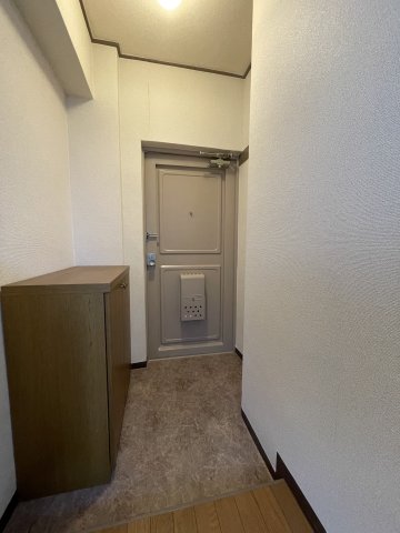 東都マンション赤坂の玄関写真