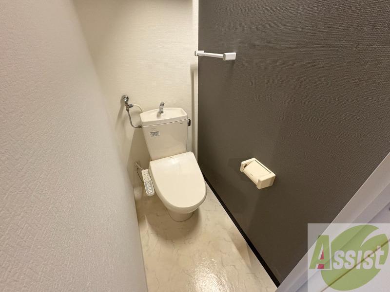 地下鉄東西線 西２８丁目駅 徒歩7分 5階建 築11年のトイレ写真