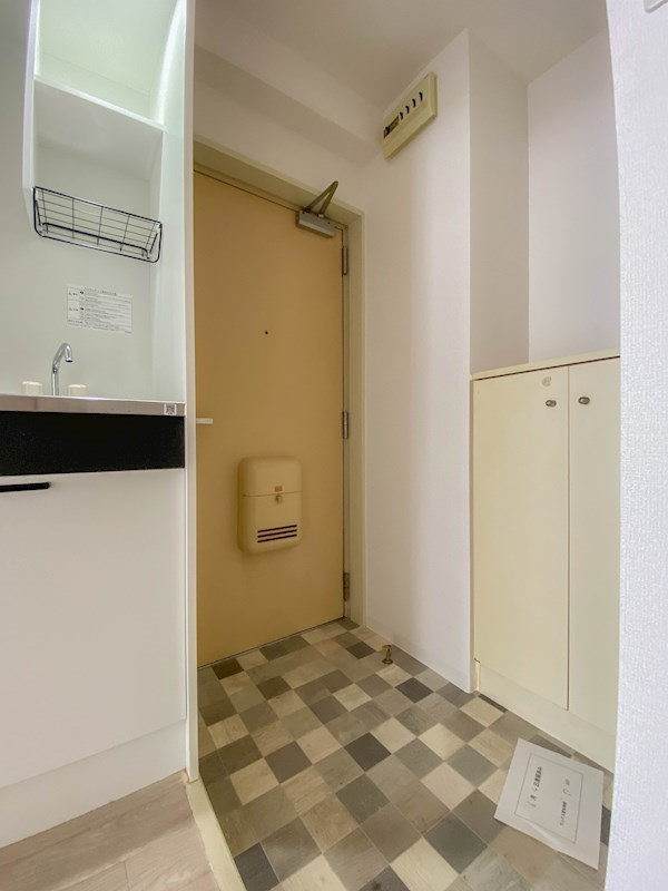 水木通マンションの玄関写真