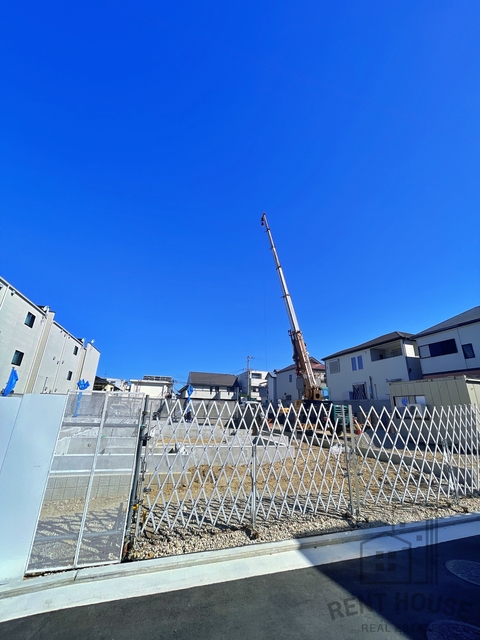 エントランス　外観（建設中）