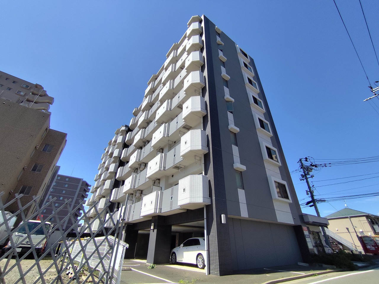 サンヴァーリオ新田駅前VIの外観写真