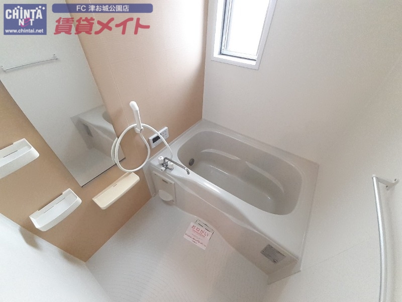 バス・シャワールーム　同型参考写真