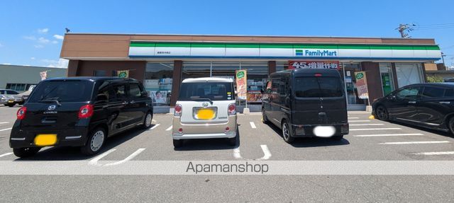 コンビニ　ファミリーマート倉敷笹沖南店（コンビニ）まで294m