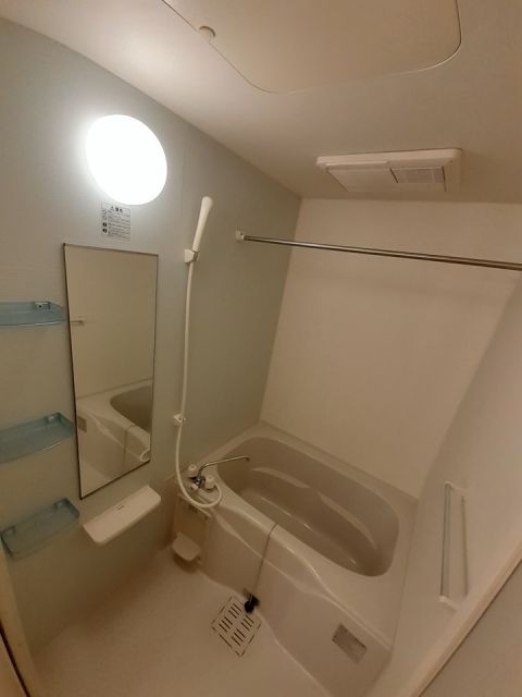 プラタ エムIIの風呂写真