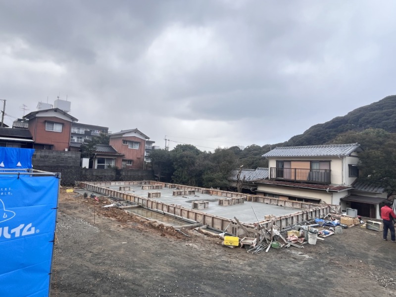 バルコニー　建設中