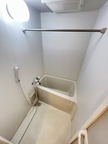 ＪＲ総武線 千葉駅 徒歩7分 4階建 築15年の風呂写真
