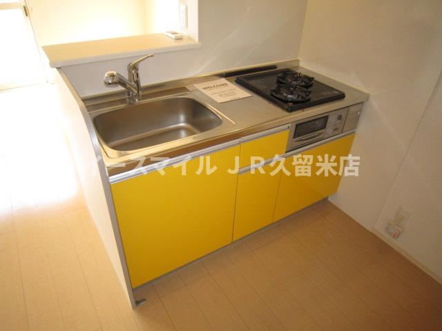 キッチン　コンパクトなキッチンで掃除もラクラク