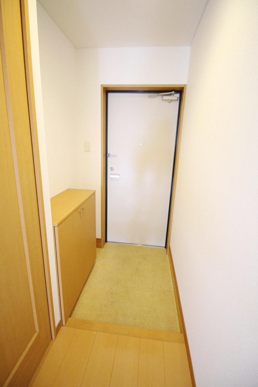 玄関　※写真他部屋参照