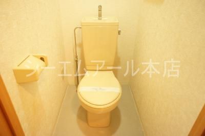 地下鉄空港線 西新駅 徒歩4分 3階建 築29年のトイレ写真