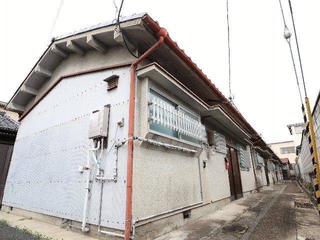 奈良県奈良市東包永町（一戸建）の賃貸物件の外観