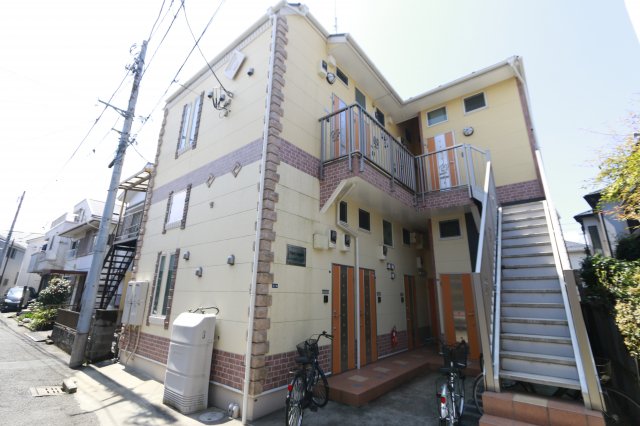 神奈川県横浜市金沢区町屋町（アパート）の賃貸物件の外観