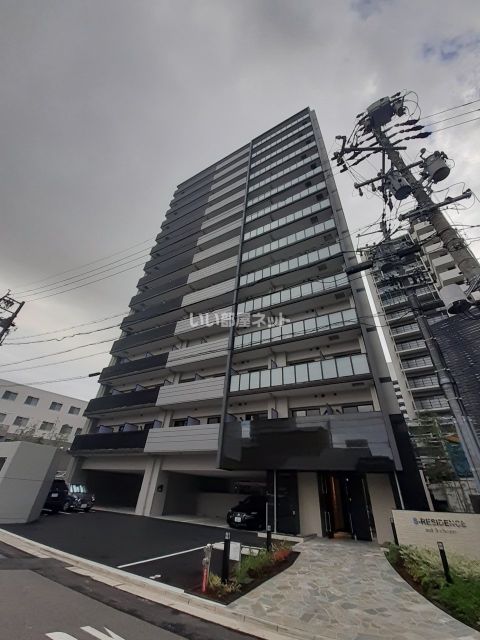 名古屋市東区葵のマンションの建物外観