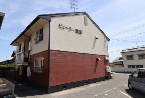 岡山市中区倉田のアパートの建物外観