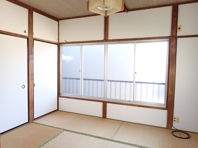 南陽荘の居間写真