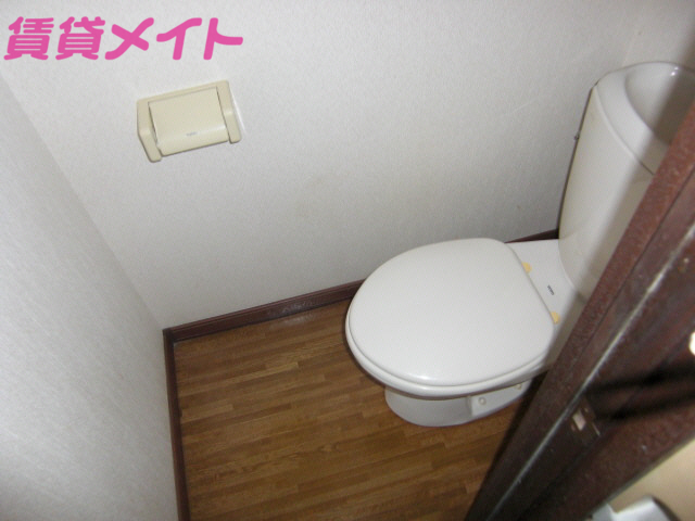 トイレ　別部屋同タイプ