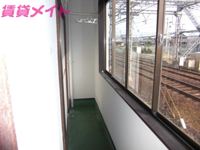 バルコニー　別部屋同タイプ