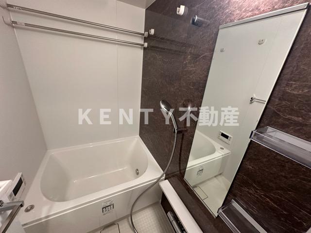 バス・シャワールーム　ゆったり過ごせるお風呂です