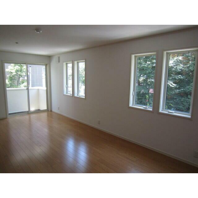 居室・リビング　リビング