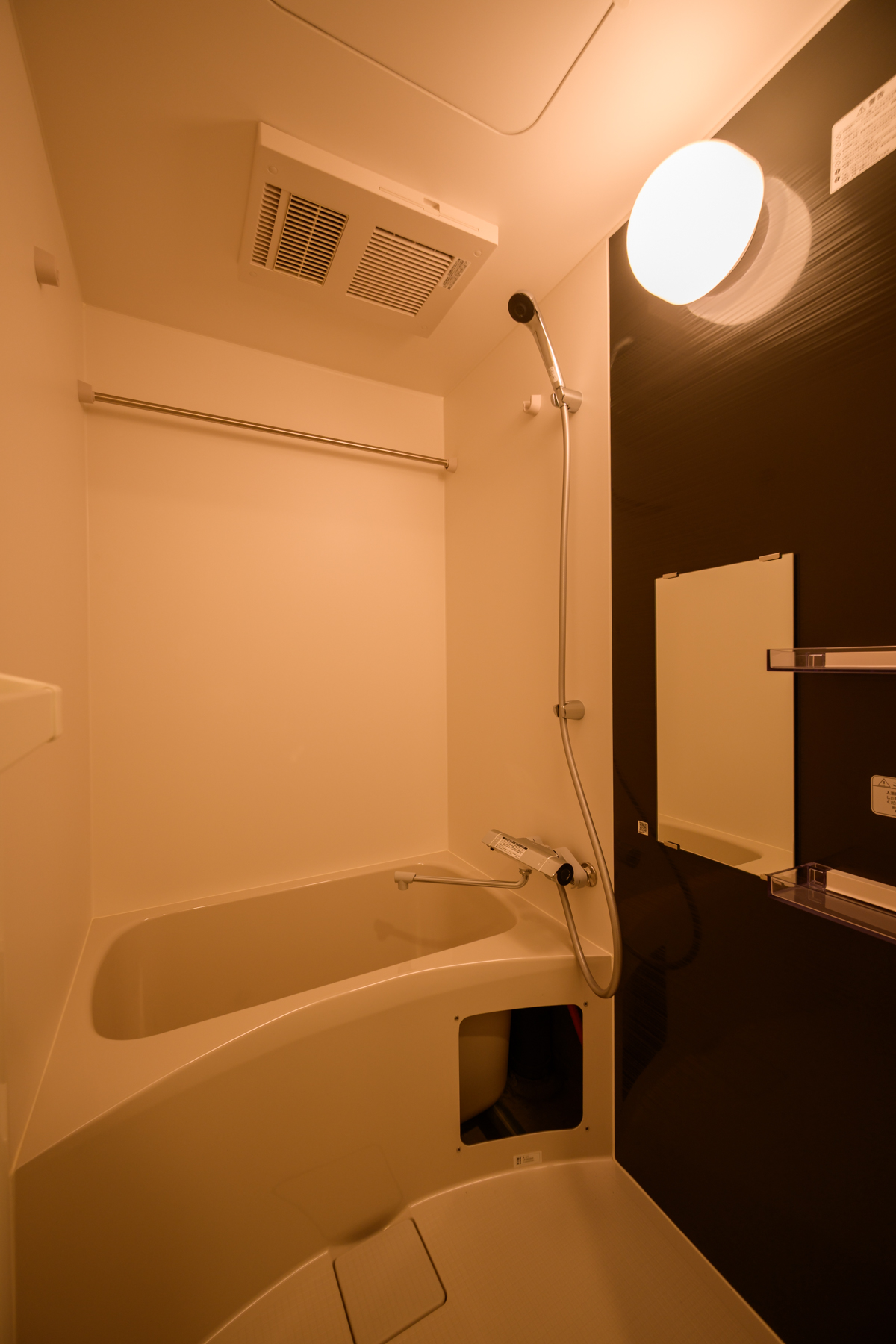 バス・シャワールーム　浴室乾燥機あり