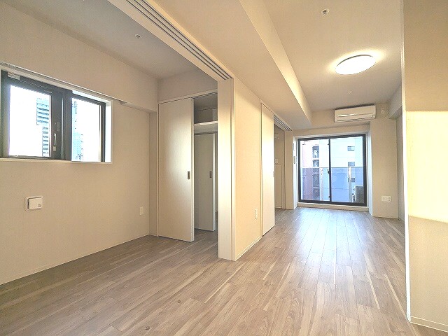 バルコニー　エアコン3台付、インターネット無料