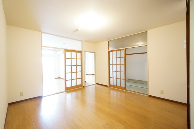 その他　※同物件・反転タイプの写真です。