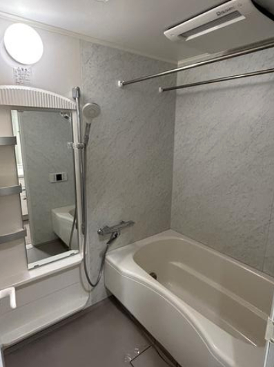 バス・シャワールーム　別部屋参考画像