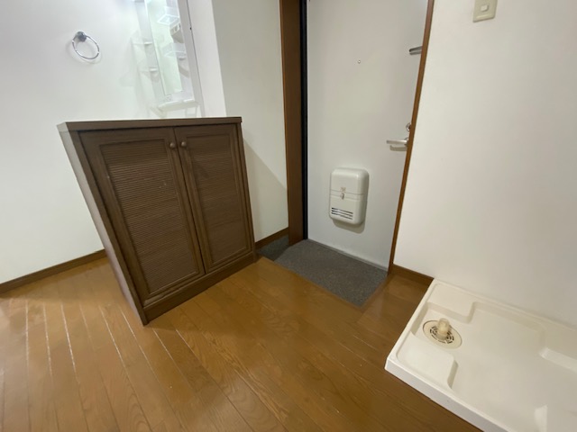 かでんハイツの玄関写真