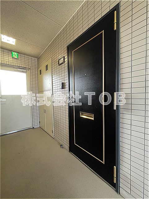 その他　玄関ドア※同物件別号室参考写真※