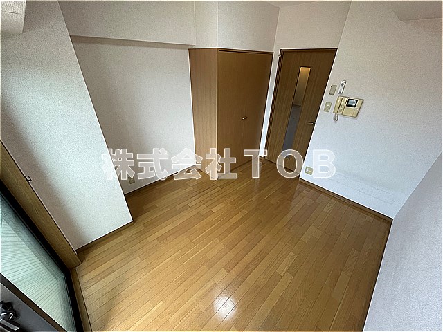 居室・リビング　※クリーニング中の写真※※同物件別号室参考写真※