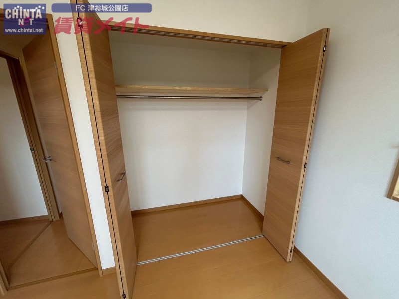 居室・リビング　同物件別部屋写真