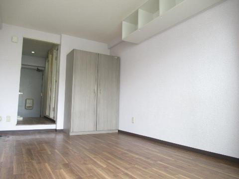 スチューデントパレス茨木　居室・リビング　洋室