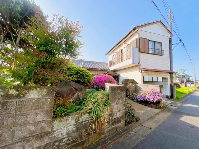 建物外観　閑静な住宅街