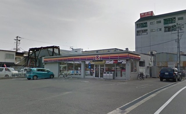 コンビニ　サークルK平野西脇店（コンビニ）まで531m
