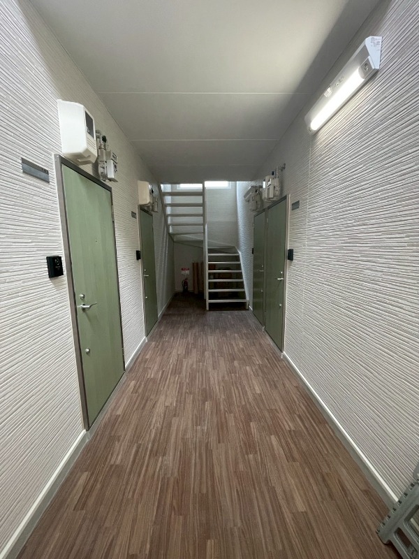 エントランス　エントランス