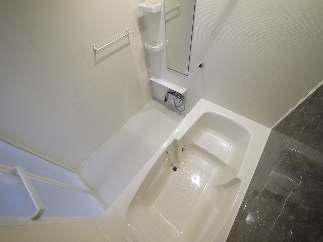 バス・シャワールーム　日々の暮らしに欠かせないお風呂です