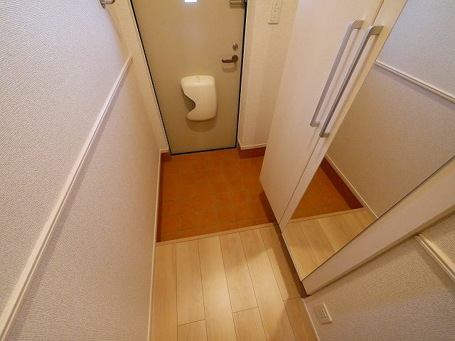 玄関　ゆったりとした玄関です