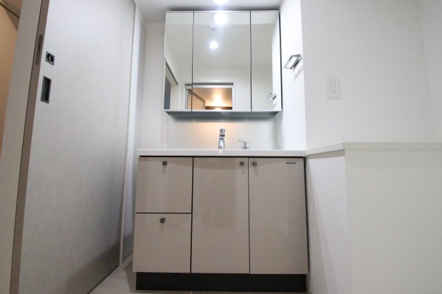 洗面設備　※別室の為、現況優先