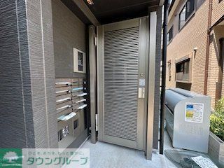 エントランス　エントランス