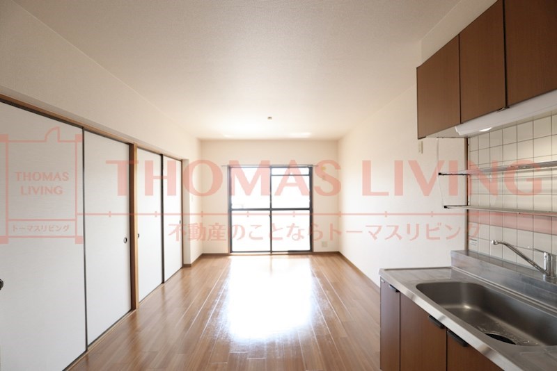 居室・リビング　リビング　※別号室参考写真