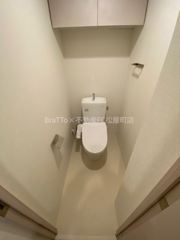 トイレ　トイレ（ウォシュレット付き）