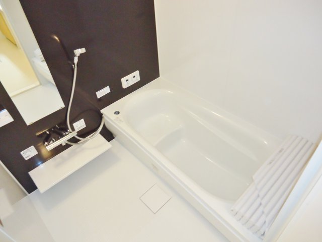 バス・シャワールーム　追い焚き機能付き