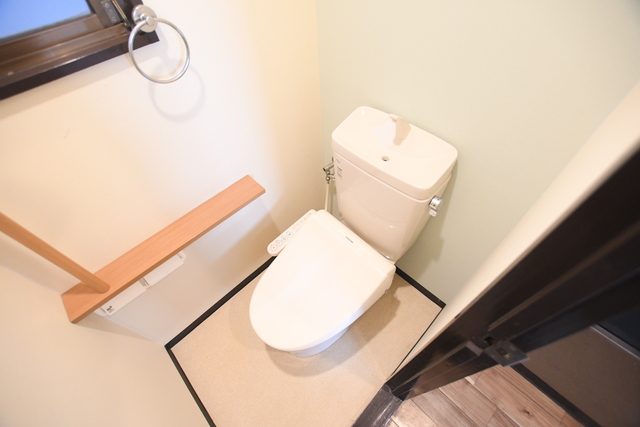 トイレ　トイレ