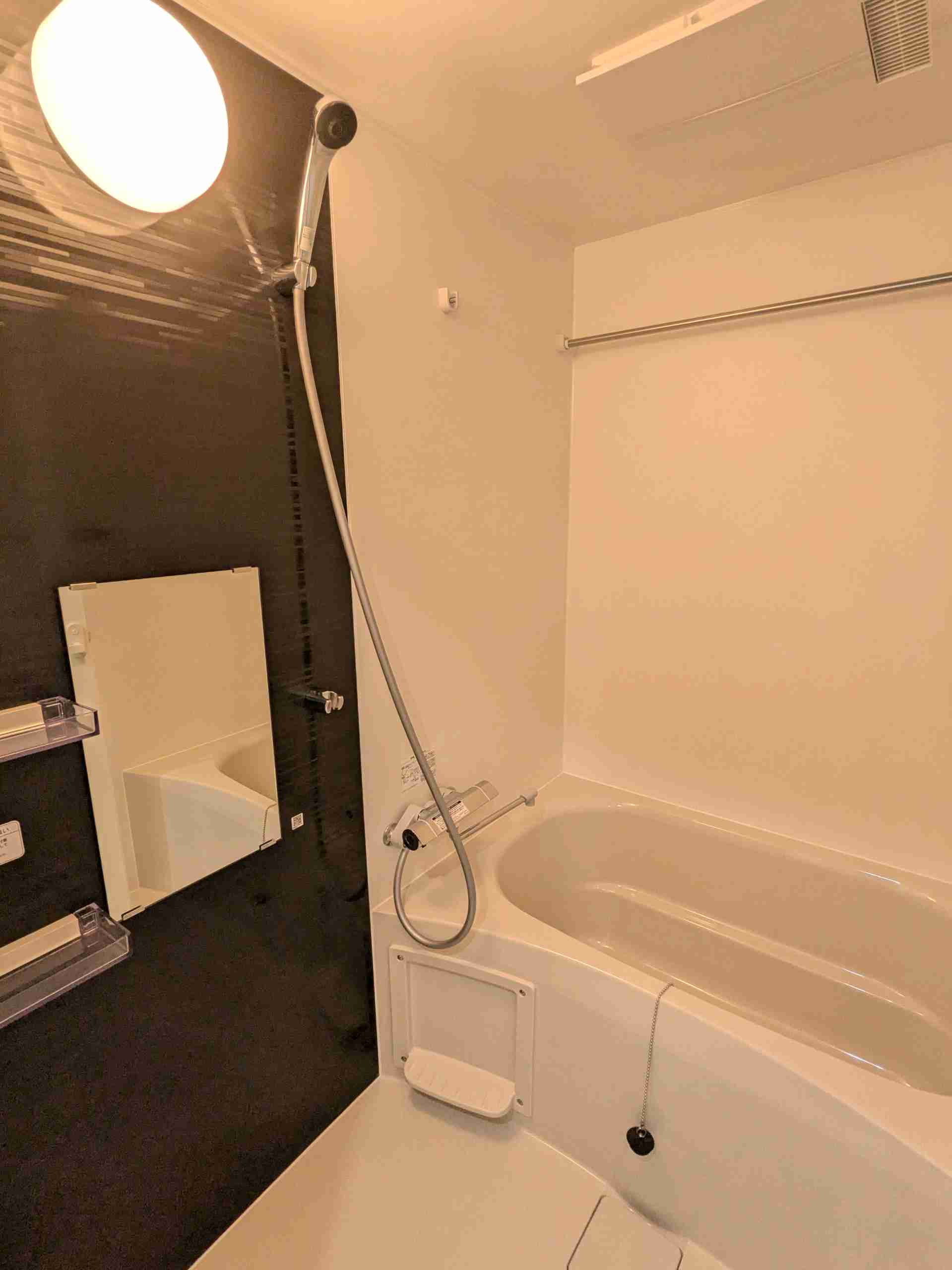 バス・シャワールーム　お風呂で日々の疲れを落としましょう