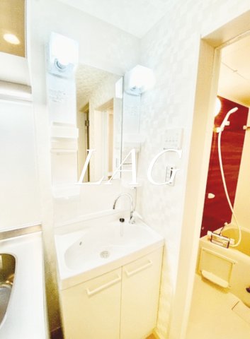 洗面設備　独立洗面台です。