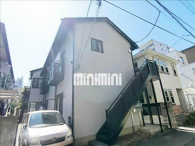 建物外観　木造２階建て